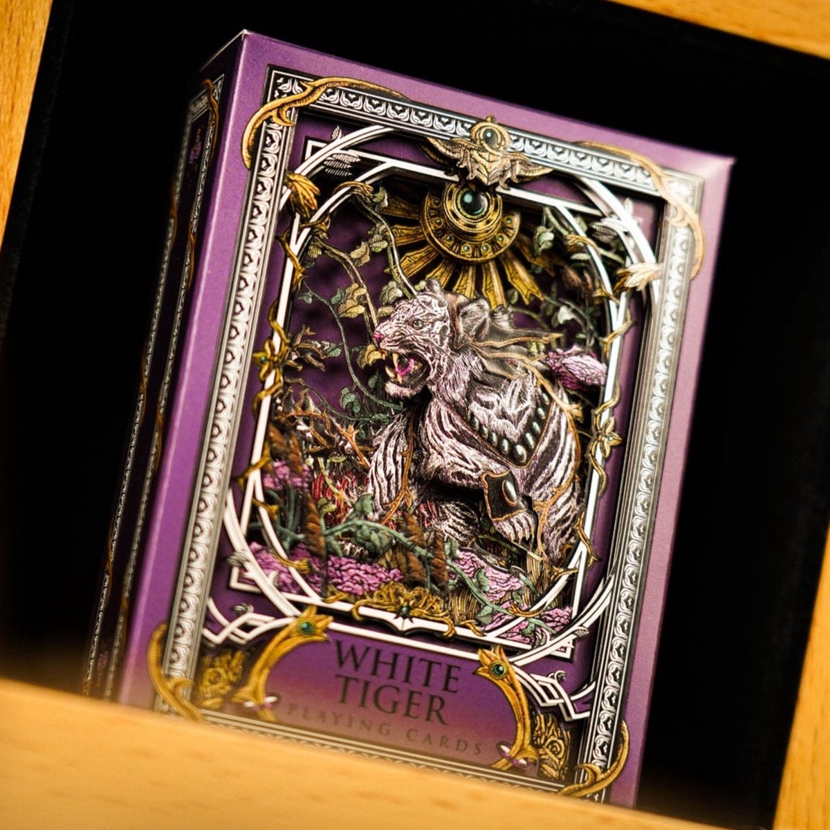 White Tiger Gilded Playing Cards Deluxe Beech Boxset